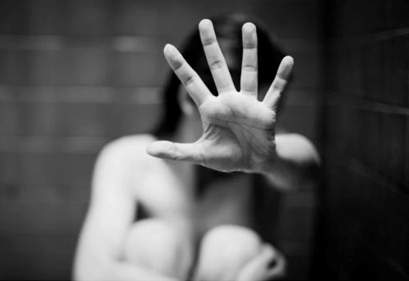 Εφιάλτης για 27χρονη στη Θεσσαλονίκη: Αλγερινός «μπούκαρε» στο σπίτι της και προσπάθησε να τη βιάσει